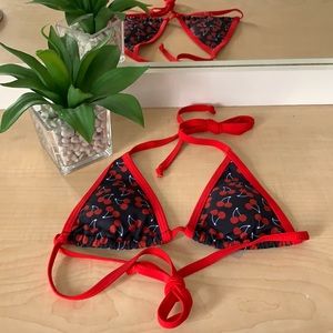 Cherry Pattern Bikini Top 🍒 (NWOT)